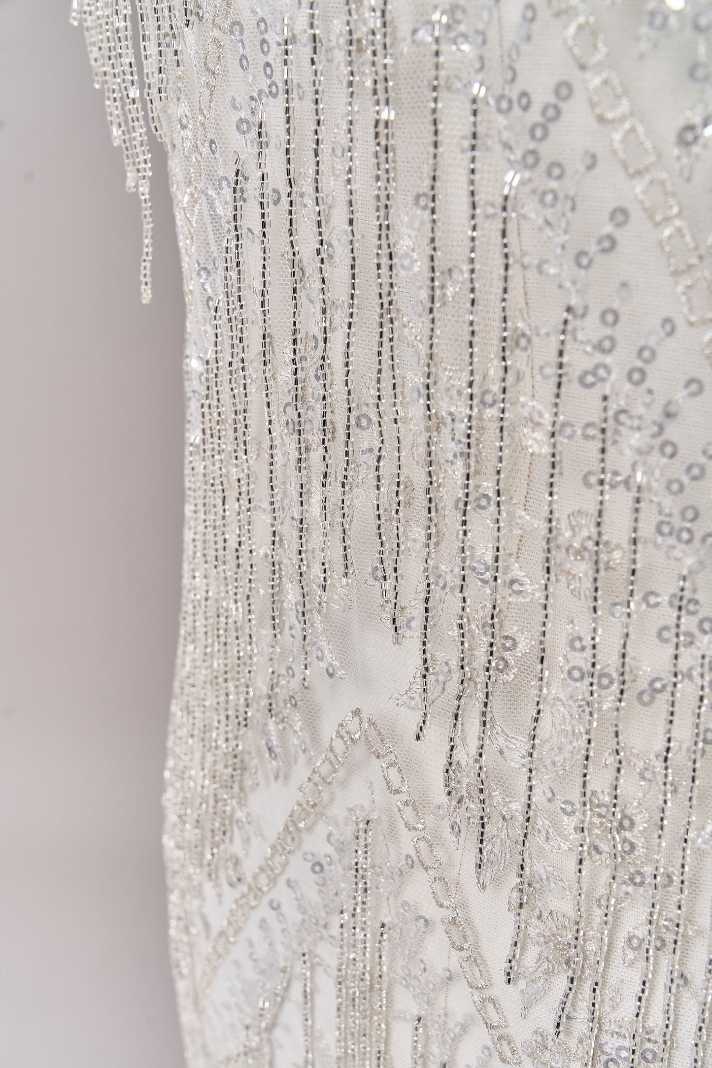 S0676 TUL BORDADO CON LUREX, CANUTILLOS Y LENTEJUELAS SILVER