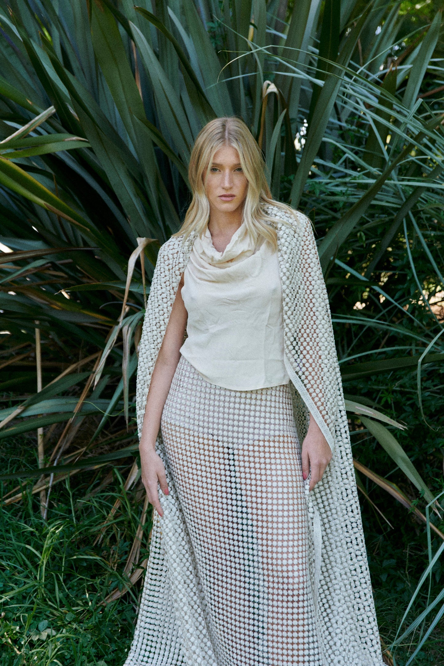 S0566 - GUIPIURE CON HILOS DE LUREX