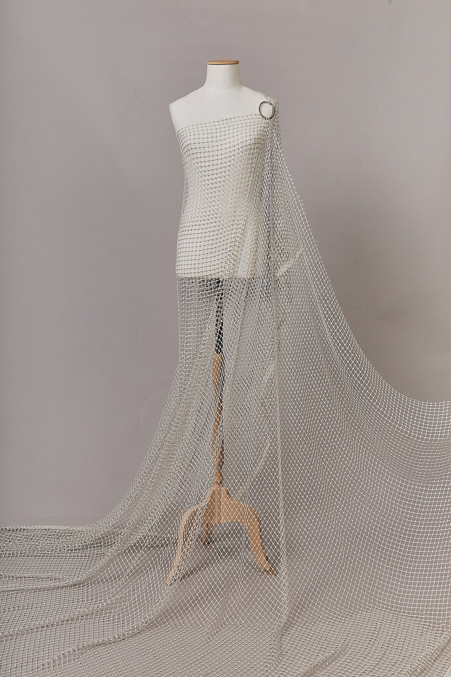 S0627 GUIPIURE CON HILOS DE LUREX