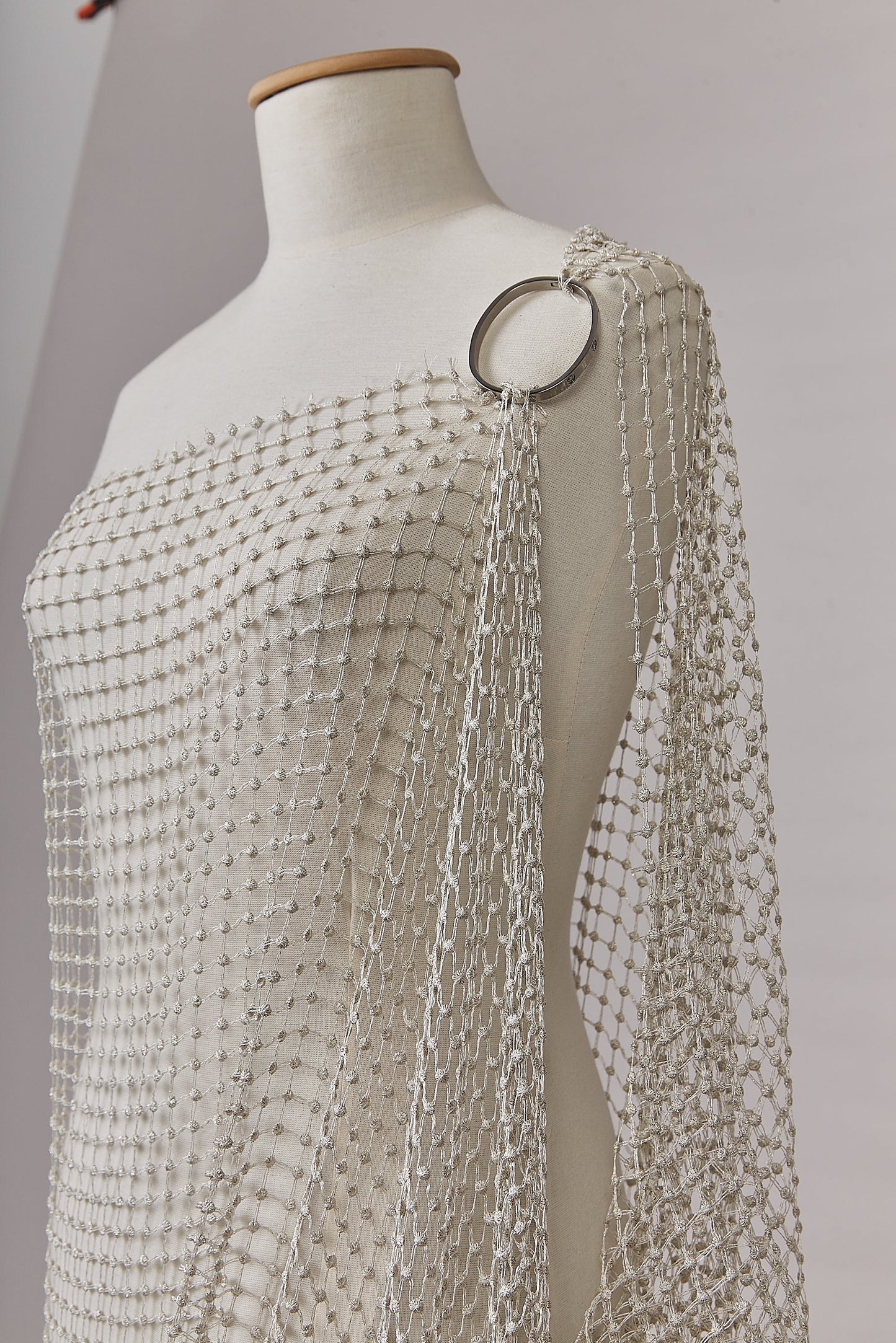 S0627 GUIPIURE CON HILOS DE LUREX
