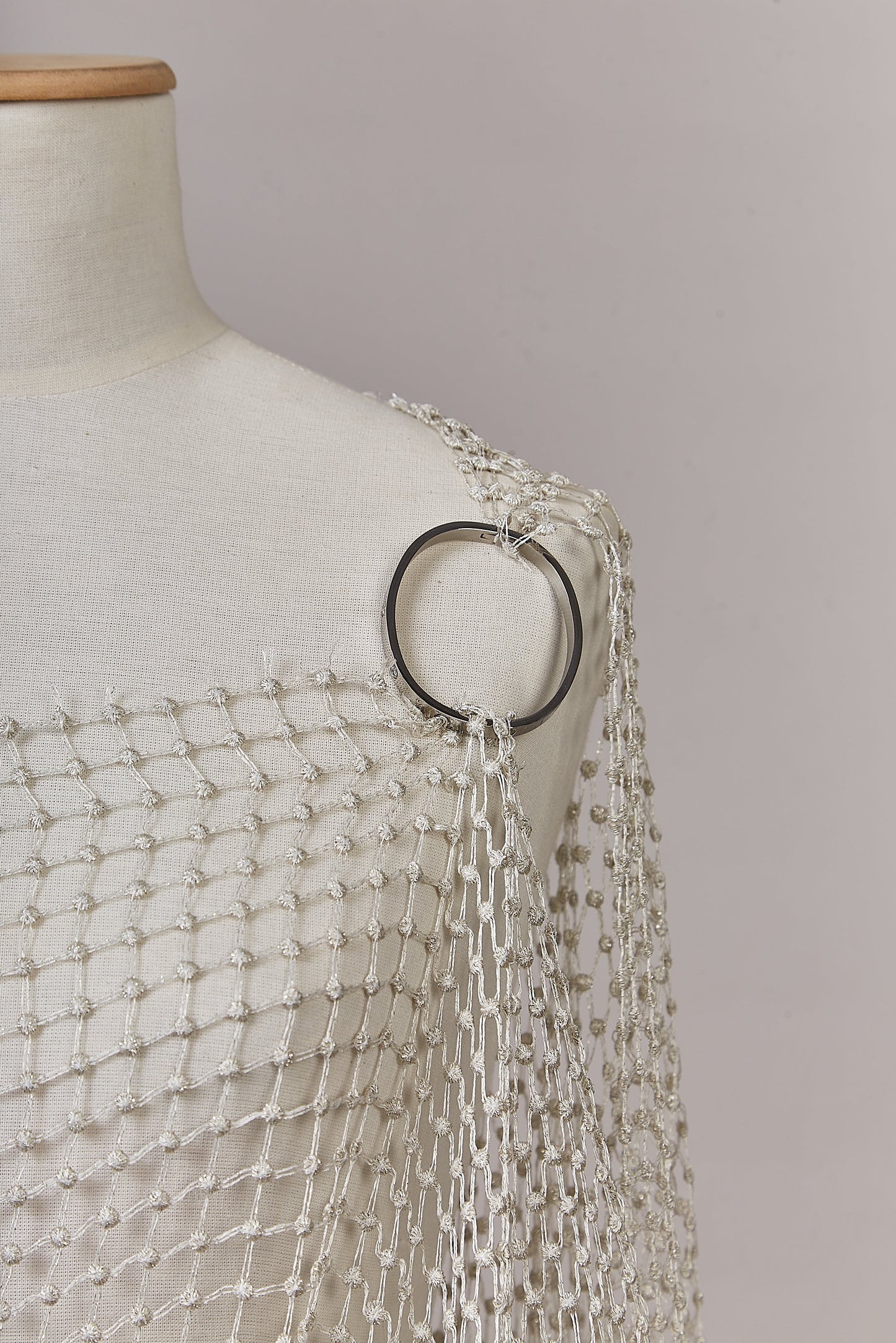 S0627 GUIPIURE CON HILOS DE LUREX