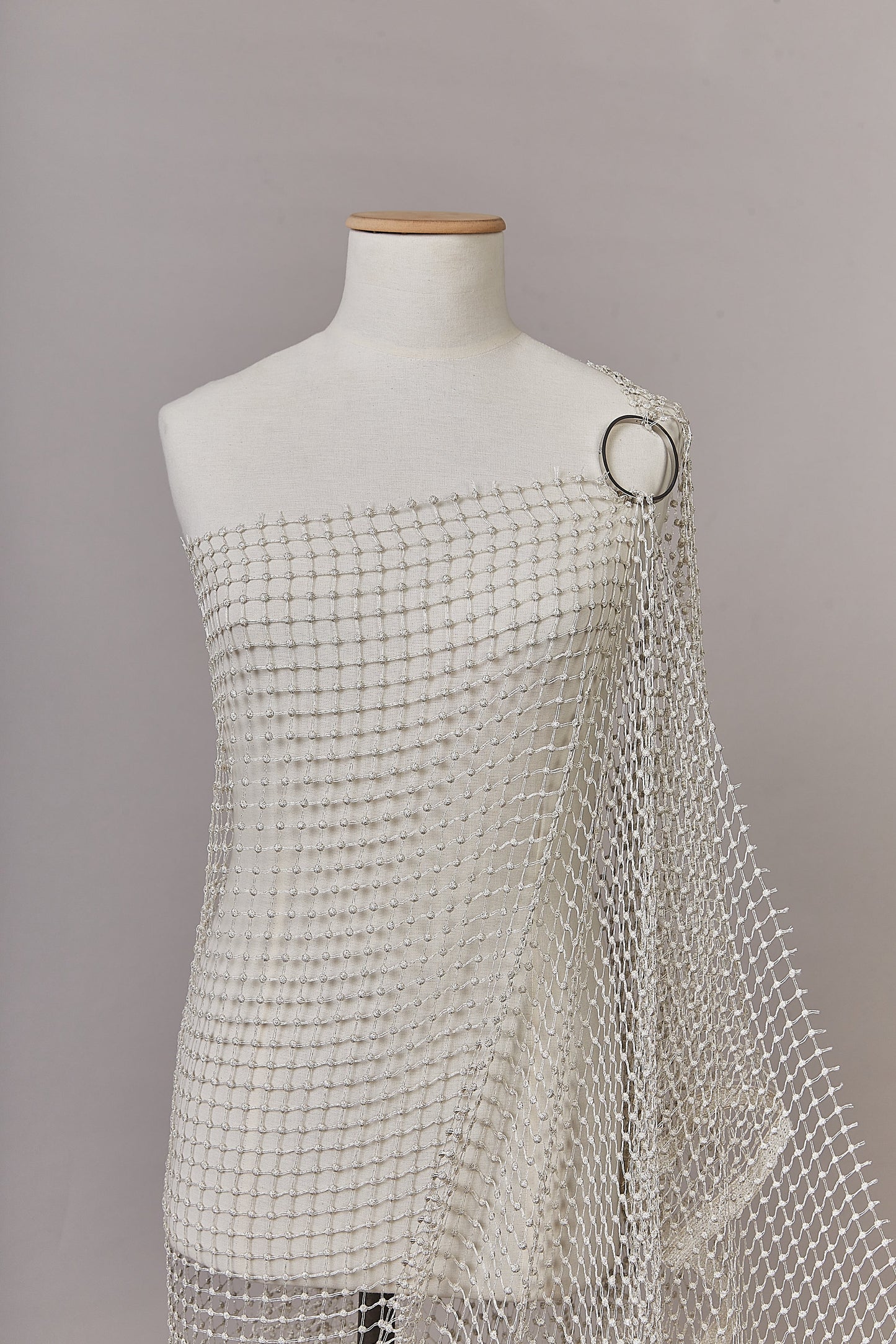S0627 GUIPIURE CON HILOS DE LUREX