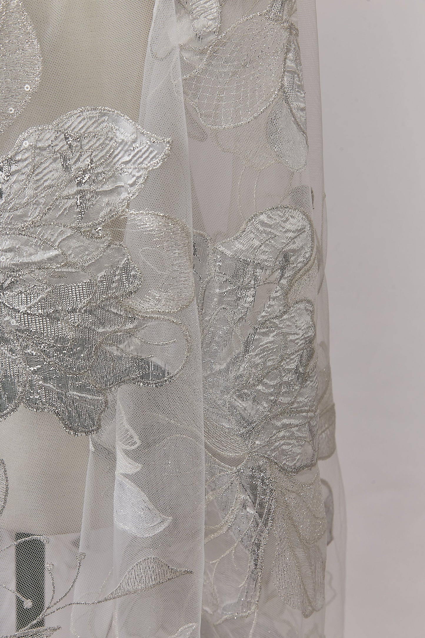 S0629 TUL BORDADOS CON FLORES DE JACQUARD