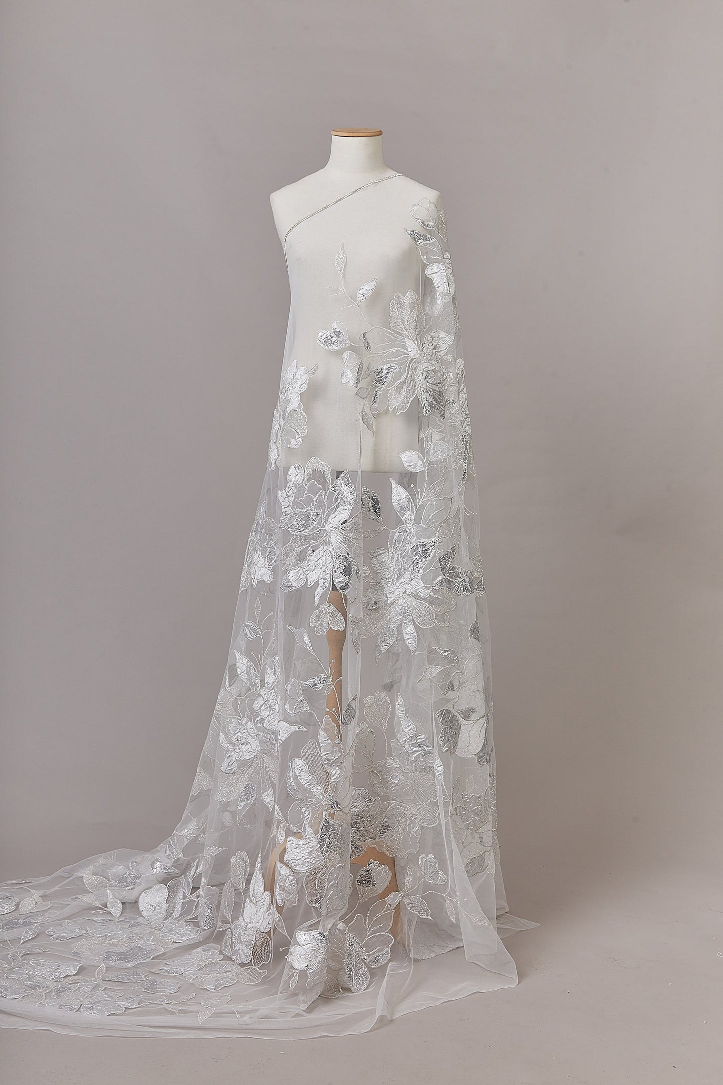 S0629 TUL BORDADOS CON FLORES DE JACQUARD