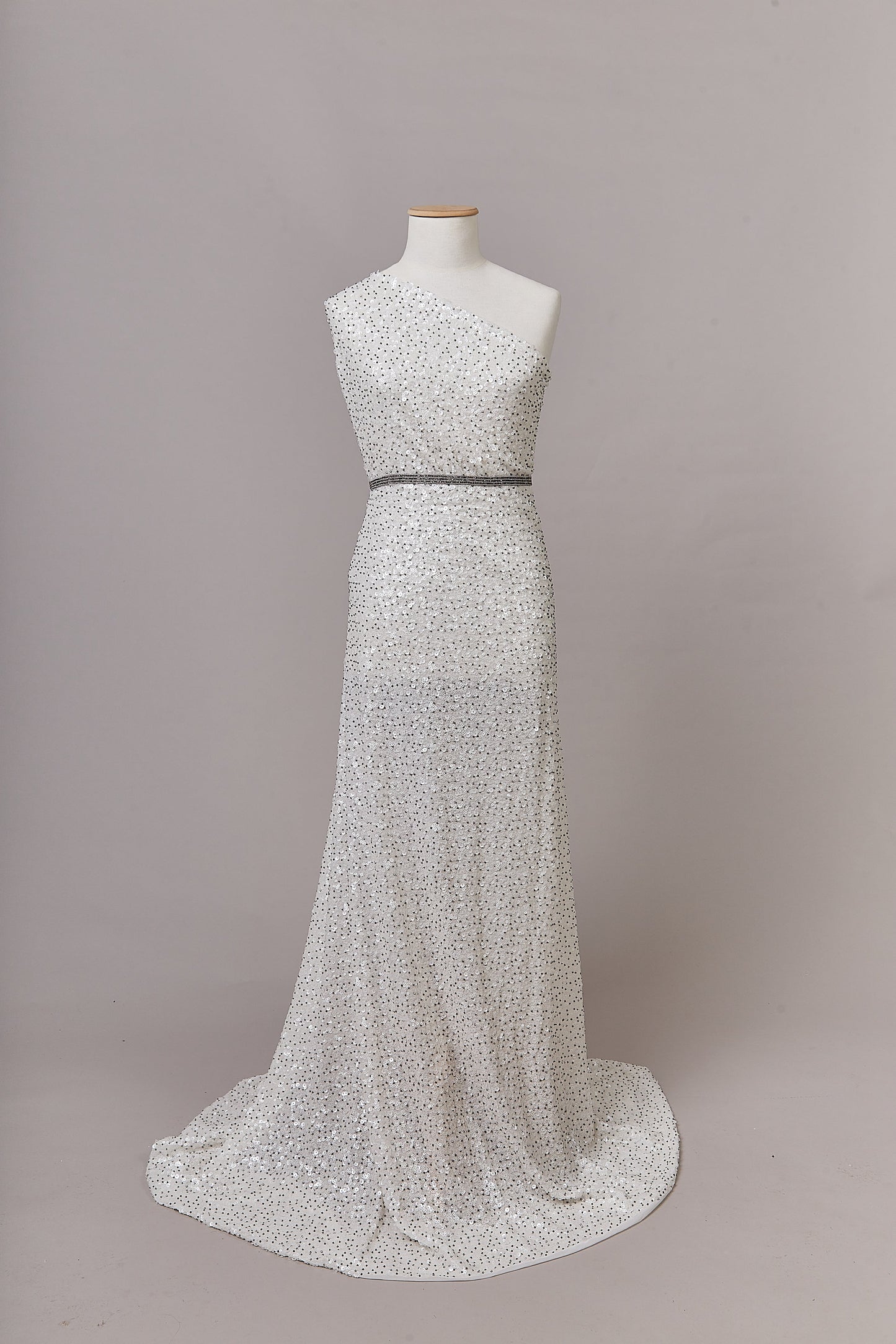 S0633 CHIFFON BORDADO CON LENTEJUELAS Y MOSTACILLAS PELTRE