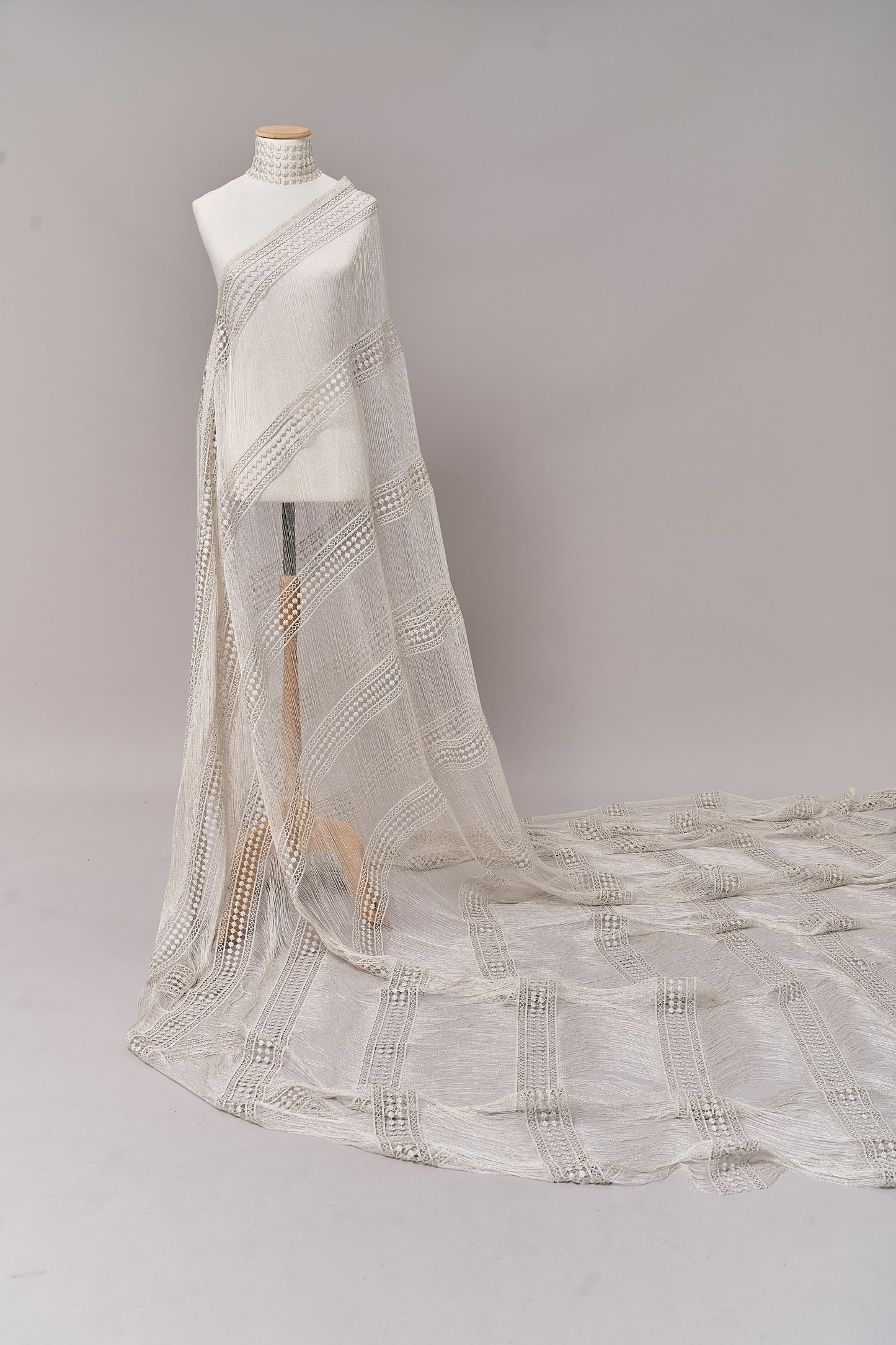 S0717 GUIPIURE CON LUREX SILVER