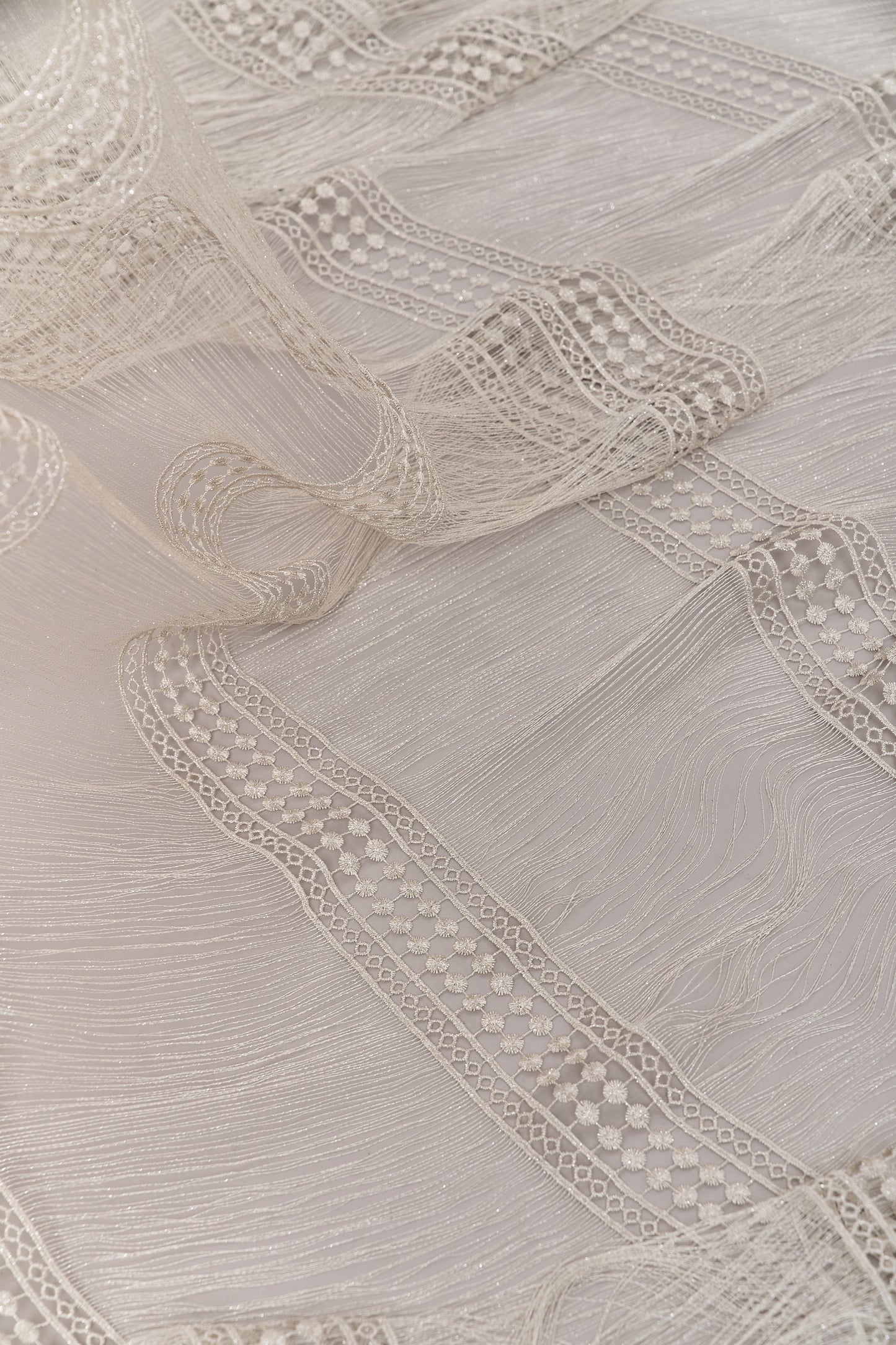S0717 GUIPIURE CON LUREX SILVER