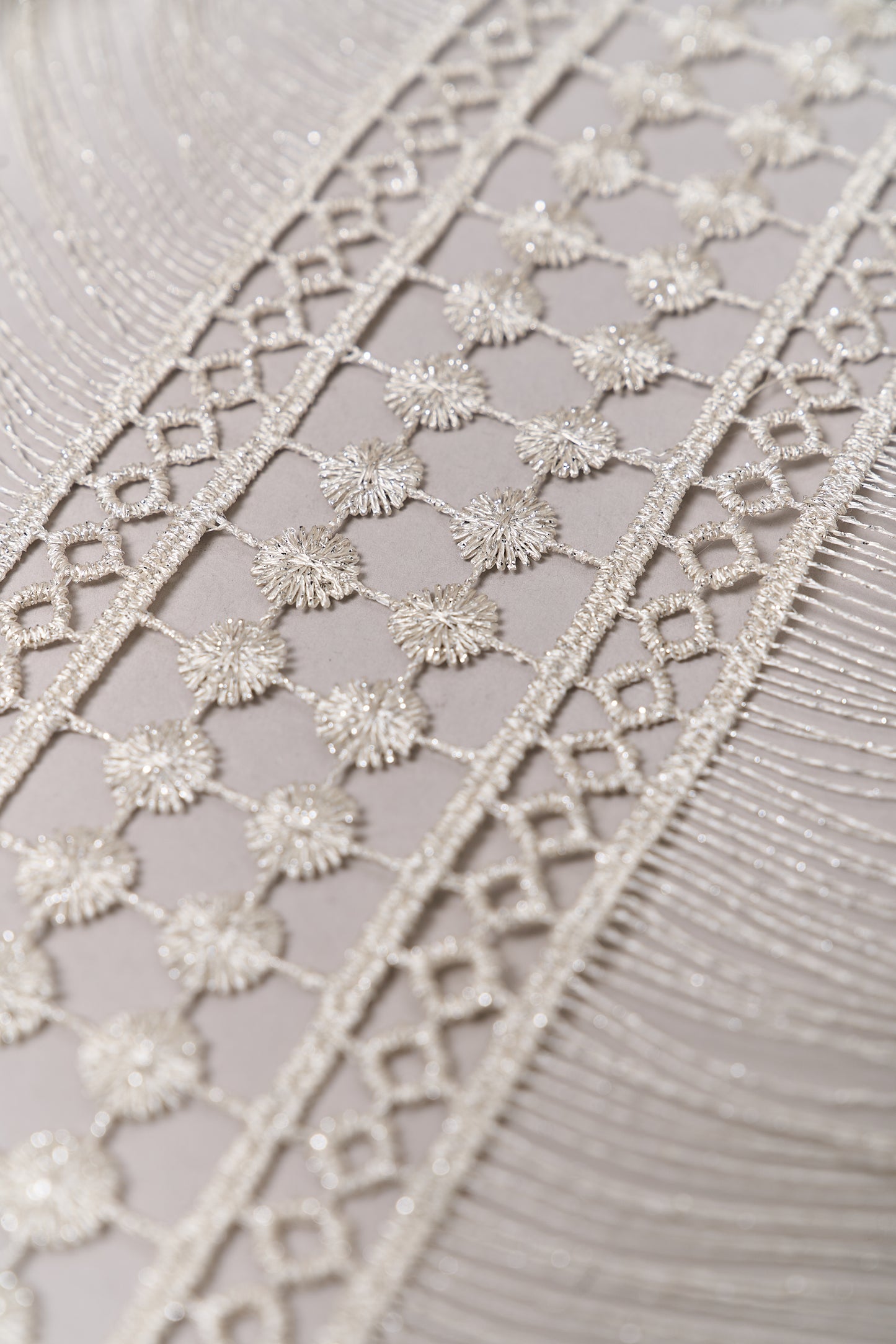 S0717 GUIPIURE CON LUREX SILVER