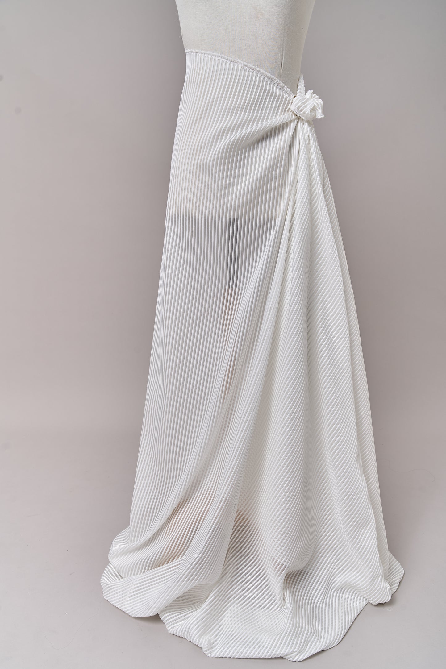 S0707 ORGANZA BORDADA